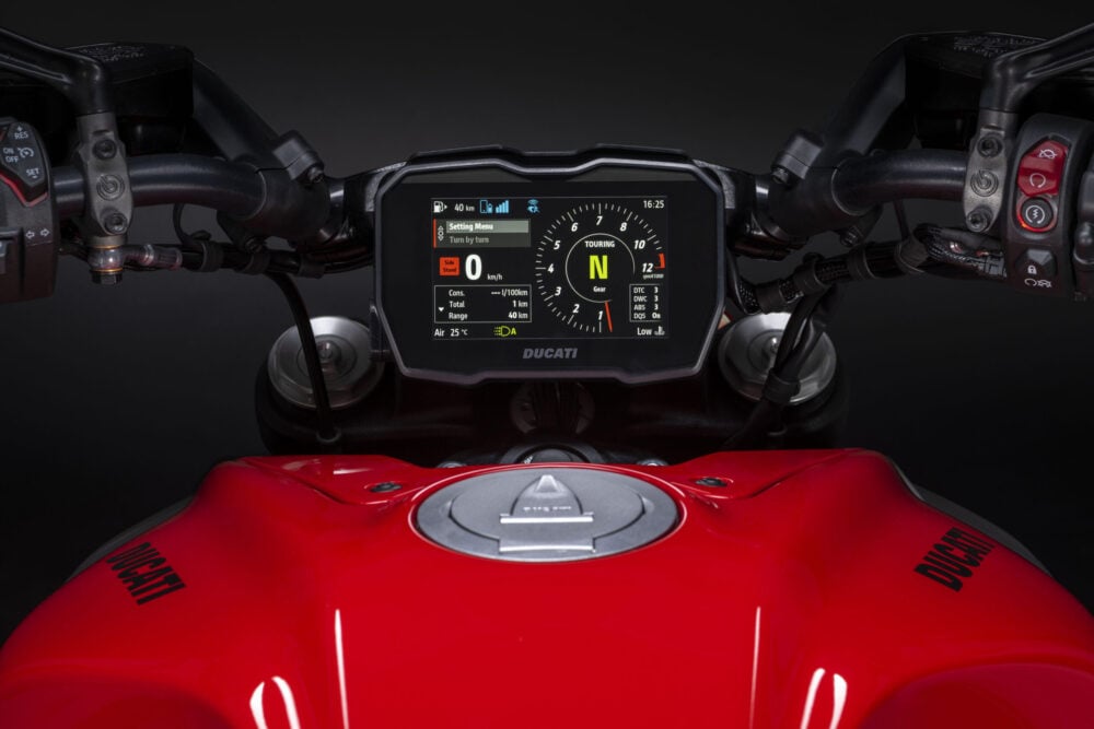 Ducati_Diavel_V4 _panel