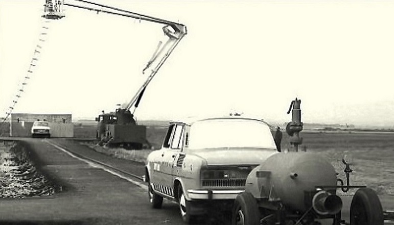 Skoda 100 L crash test 1972