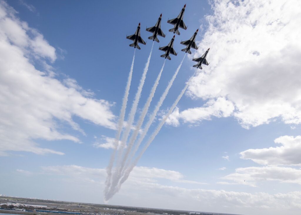 NASCAR F 16 Thunderbirds