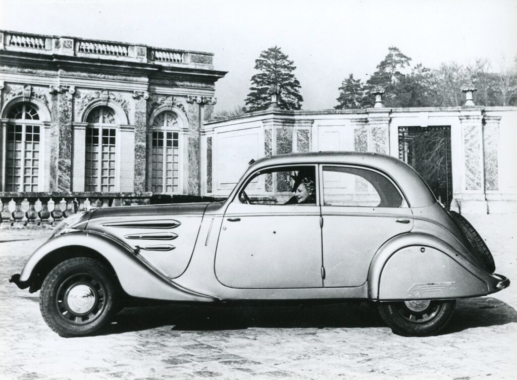 Peugeot 402