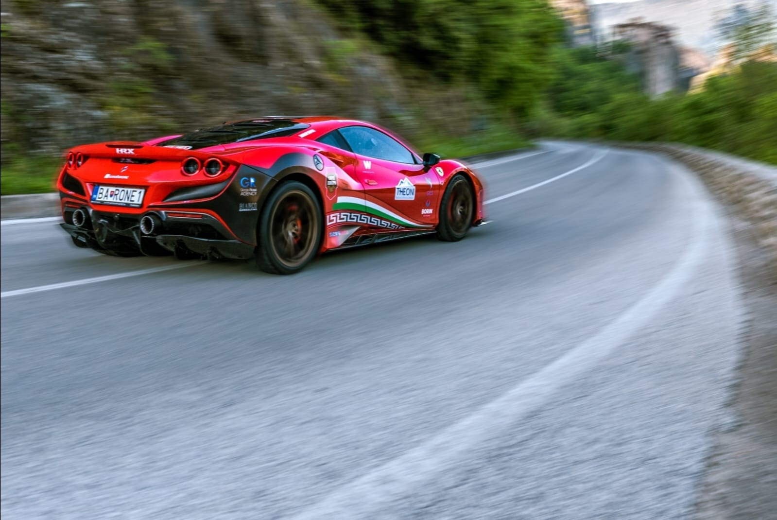 Ferrari F8 Tributo Record Guinness Meteora Fabio Barone 2023