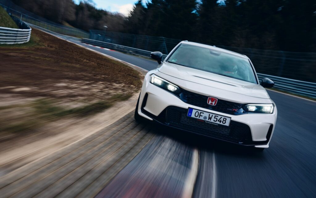 Honda Civic Type R - Nurburgring - NEW HONDA CIVIC TYPE R REGAINS PRODUCTION VEHICLE FWD LAP RECORD AT NÜRBURGRING