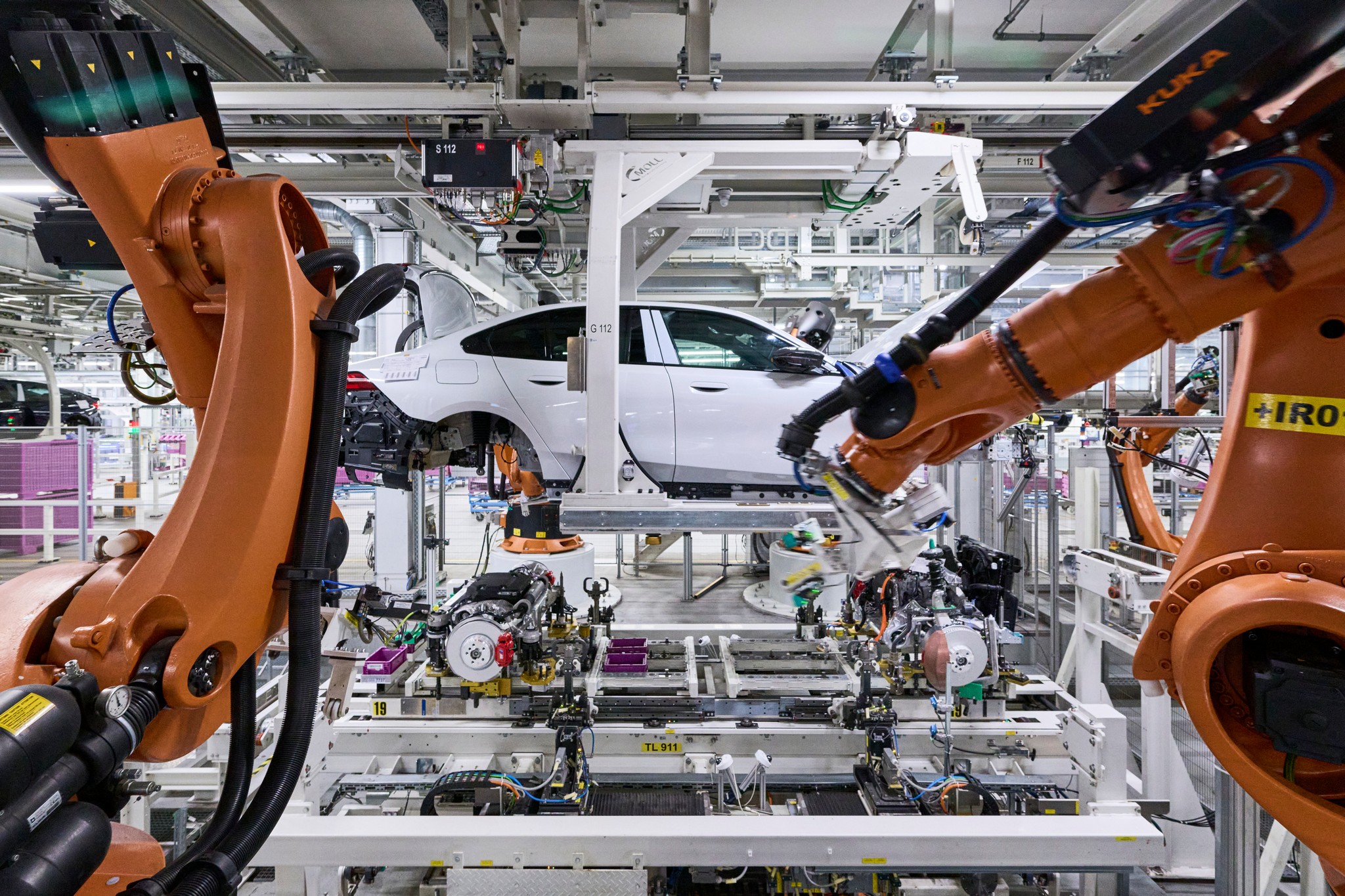 BMW i5 Dingolfing plant