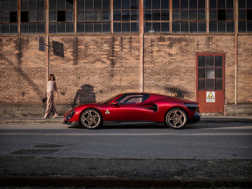 Alfa Romeo 33 Stradale