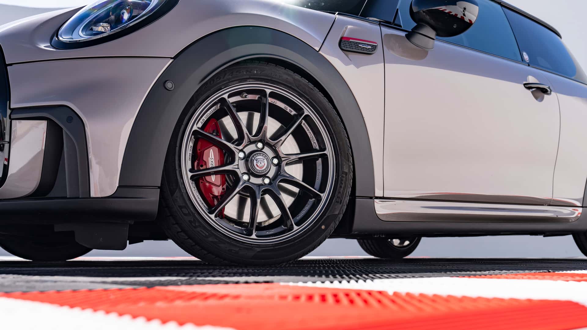 MINI John Cooper Works Bulldog Racing Edition