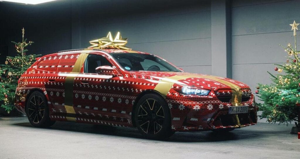 BMW M5 Santa Claus