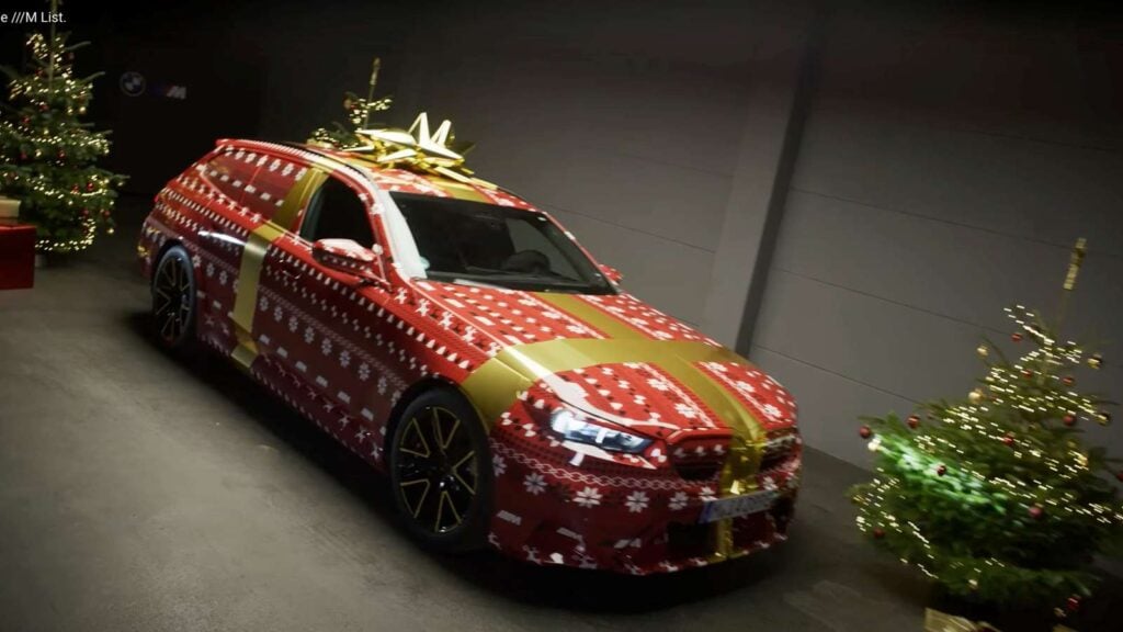 BMW M5 Santa Claus