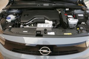 Opel Corsa Hybrid 100 TEST