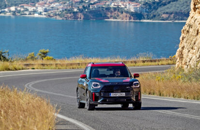 mini-john-cooper-works-countrymam-all4-με-όπλο-μεγάλου-διαμετρήματ-263446