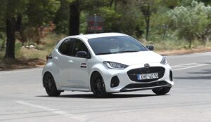 Mazda2 Hybrid test