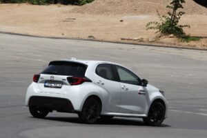 Mazda2 Hybrid test