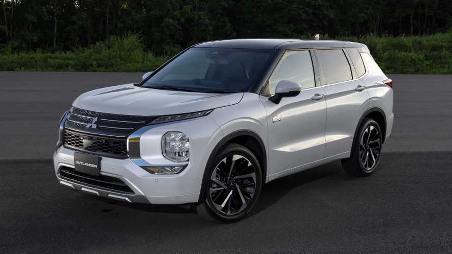 2023-mitsubishi-outlander-phev