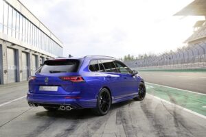 VW Golf R and VW Golf GTI Clubsport