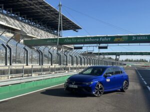 VW Golf R and VW Golf GTI Clubsport