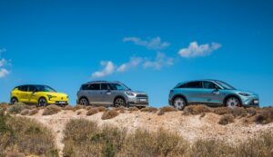 t #3 - MINI Countryman SE ALL4 - Volvo EX30