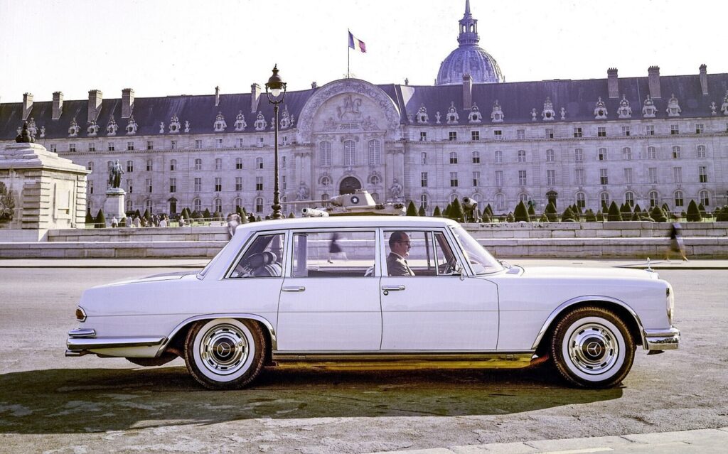 Retromobile Mercedes 600