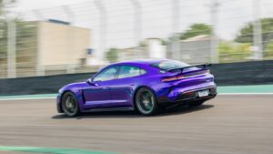 Porsche-Taycan-Turbo-GT-2025-Interlagos