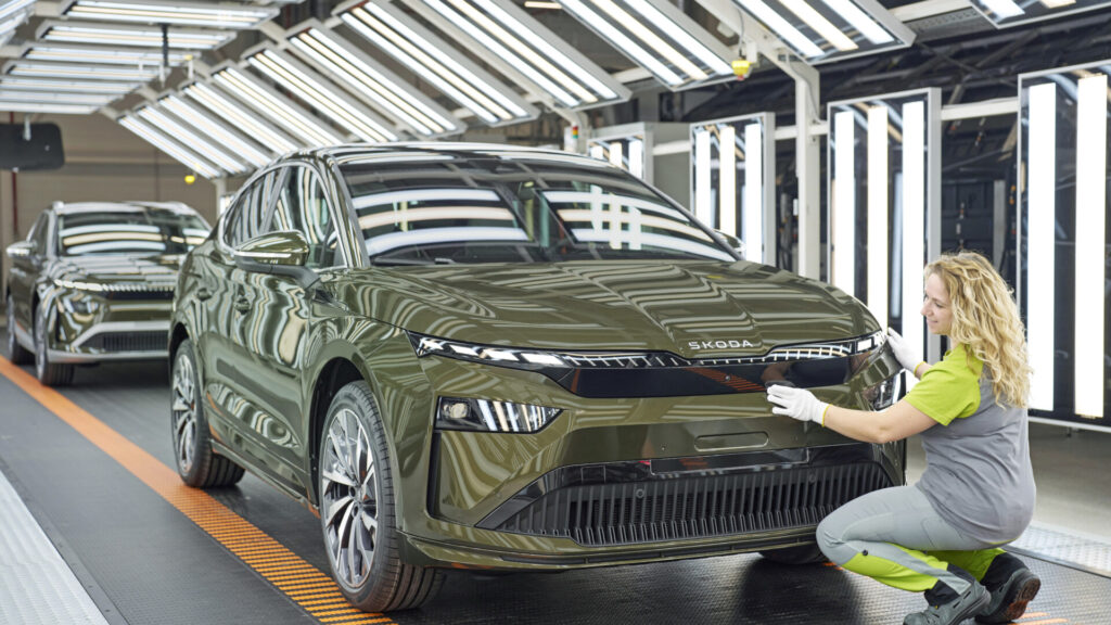 skoda enyaq production